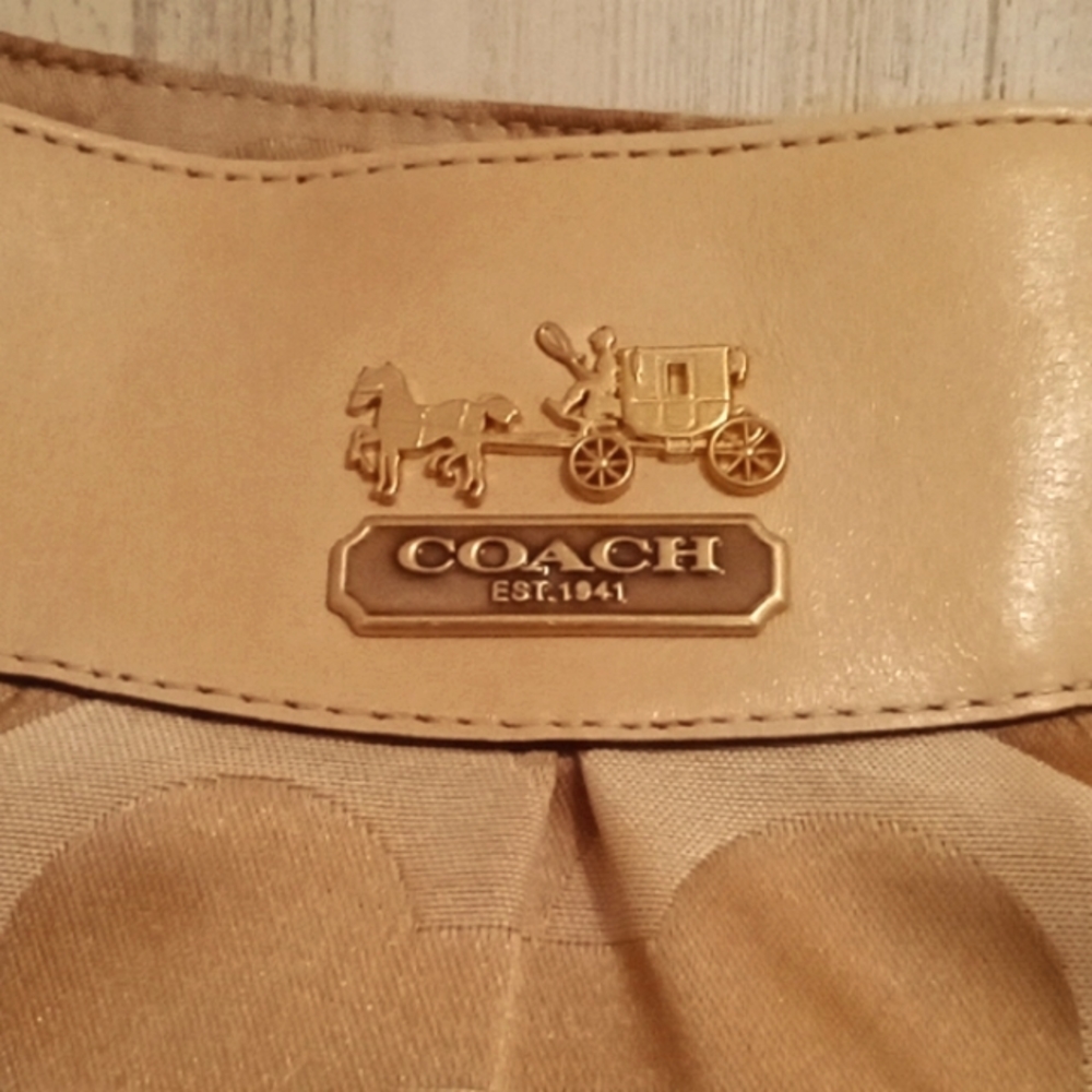NEW Coach Op Art Shoulder Bag - Picture 2 of 11